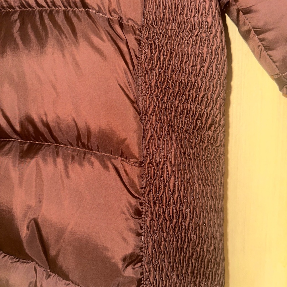The North Face Women’s Chocolate Puffer Jacket - Picture 8 of 9
